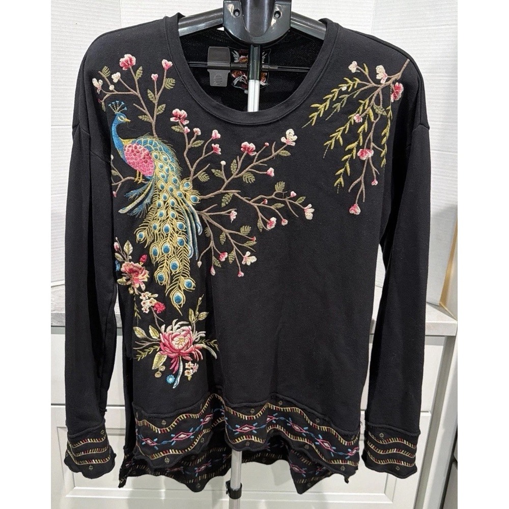 Johnny Was Kaira Hi-Lo Pullover Sweatshirt Black Peacock Embroidery Women's M